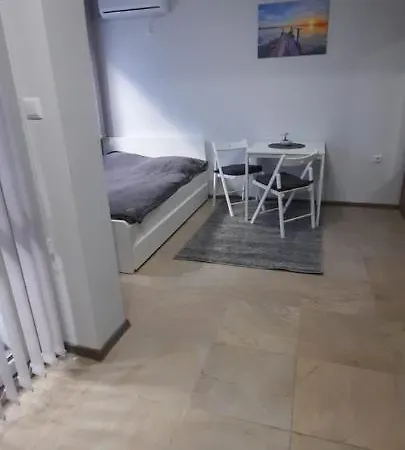Downtown Studio Апартамент